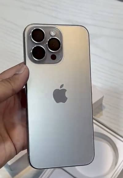iphone 15 pro max jv 256 gb with box 10 by 10