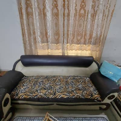 3 seater sofa