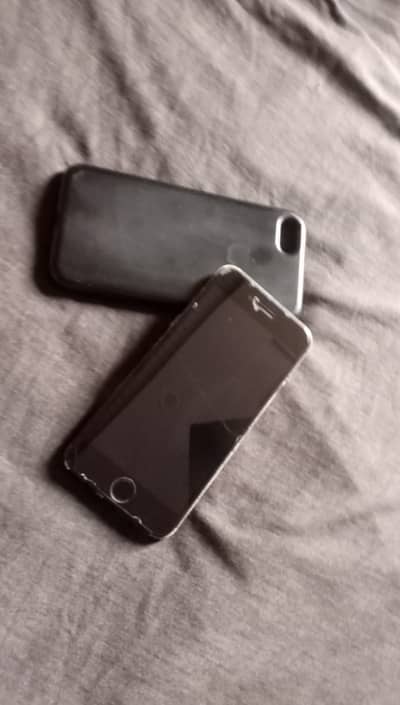 I phone 7 non pta 128 gb storage, read description for more details.