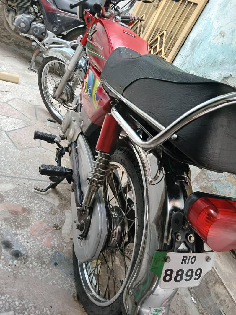 good  condition   2018 model 7