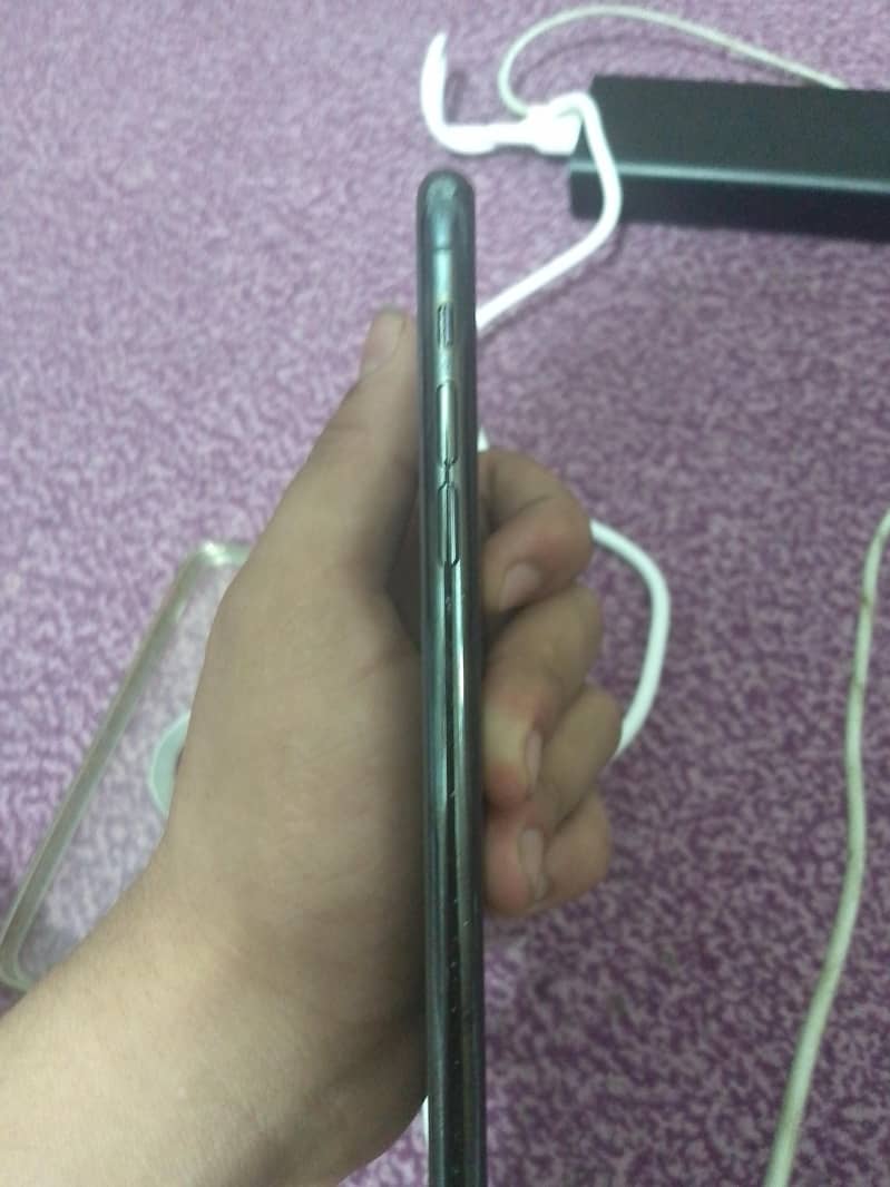 apple 4