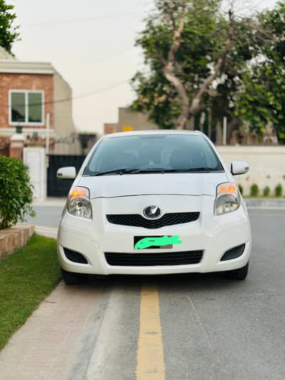 Toyota vitz 2009 /11