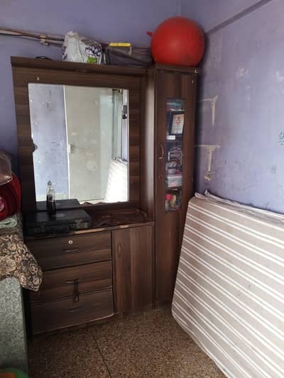 dressing mirror table