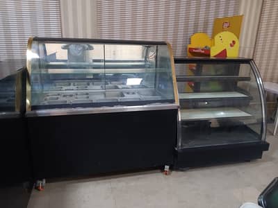 Commercial Display Refrigerators/Display counters