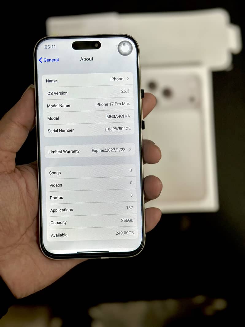 iphone 17 pro max 1