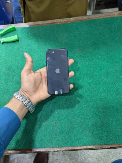 Apple iPhone SE 2020 lush condition non pta