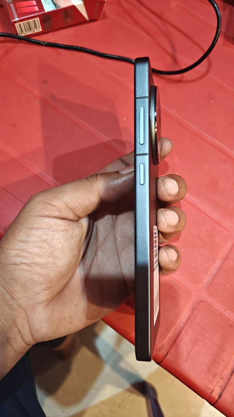 oneplus ace5/13r 5