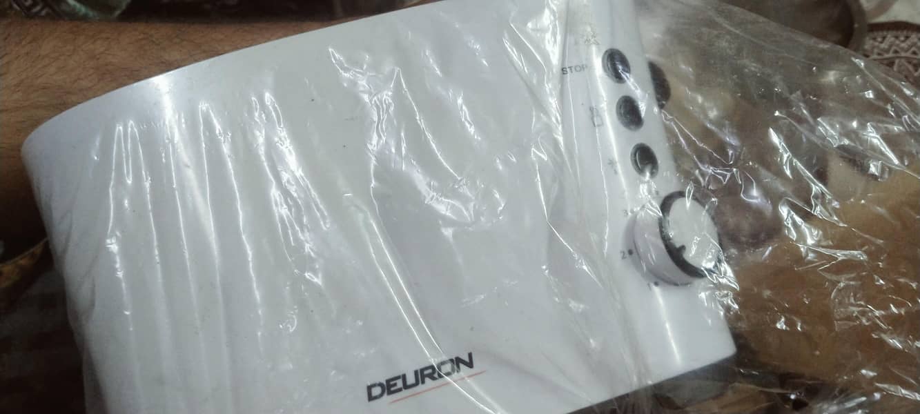 deuron 2 slice pop up toaster 3