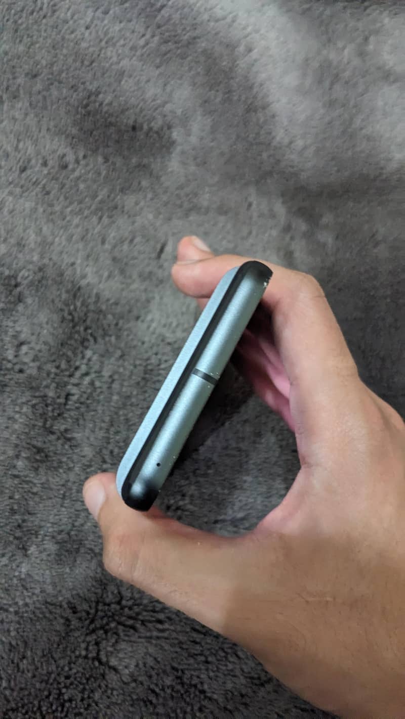 google pixel 8 4