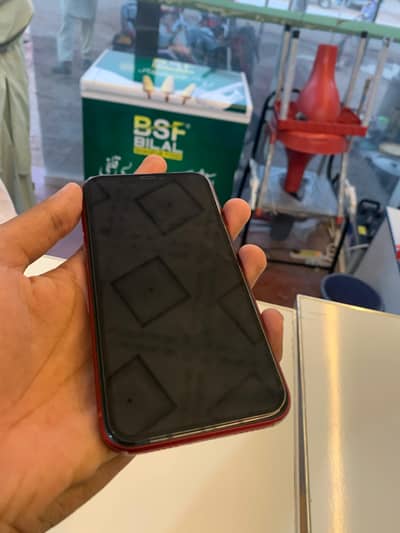 bilkol ok hai achi mobile hai