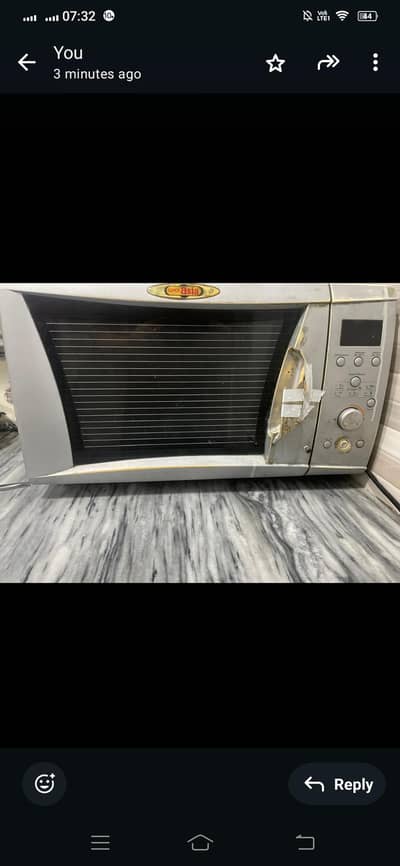 Microwave oven