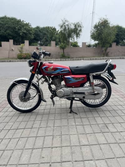 Honda CG 125 2015 model