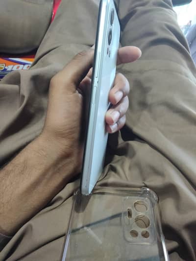 Infinix Hot 12 play 6GB Ram 128 Storage