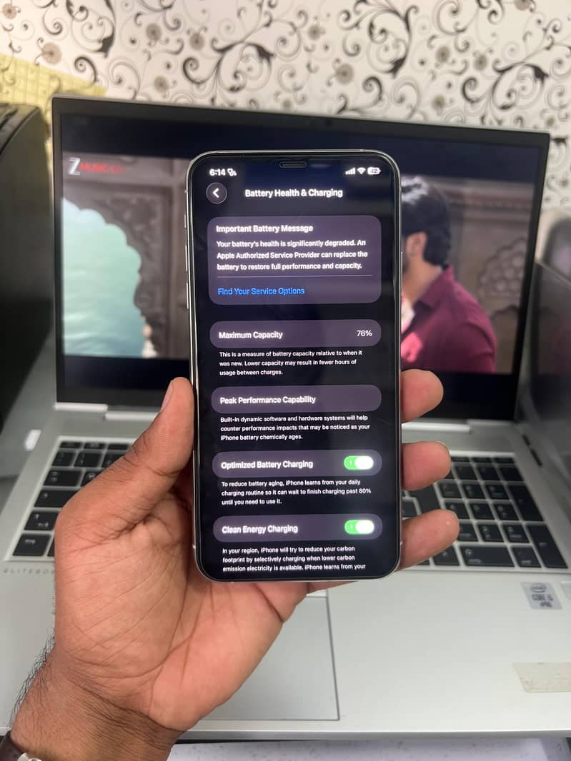IPHONE 11 PRO MAX 2
