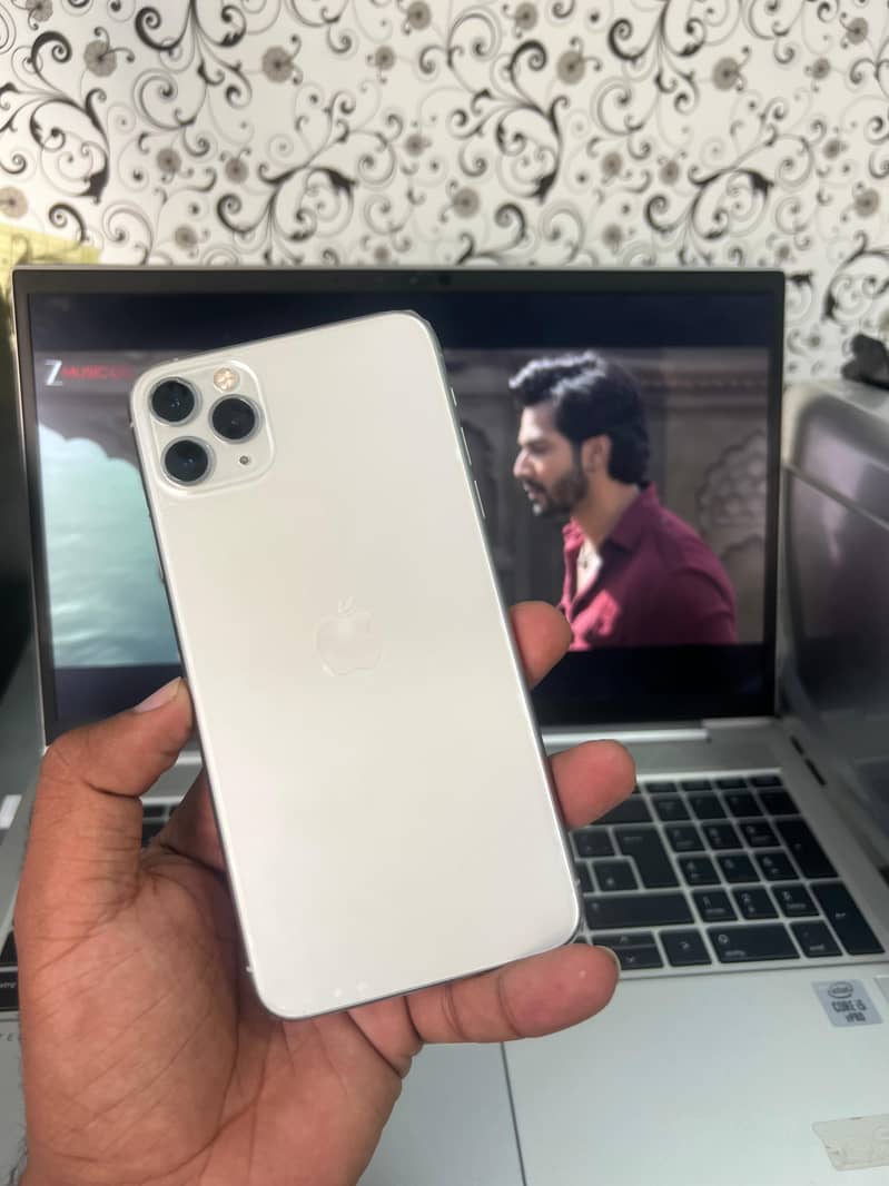 IPHONE 11 PRO MAX 0