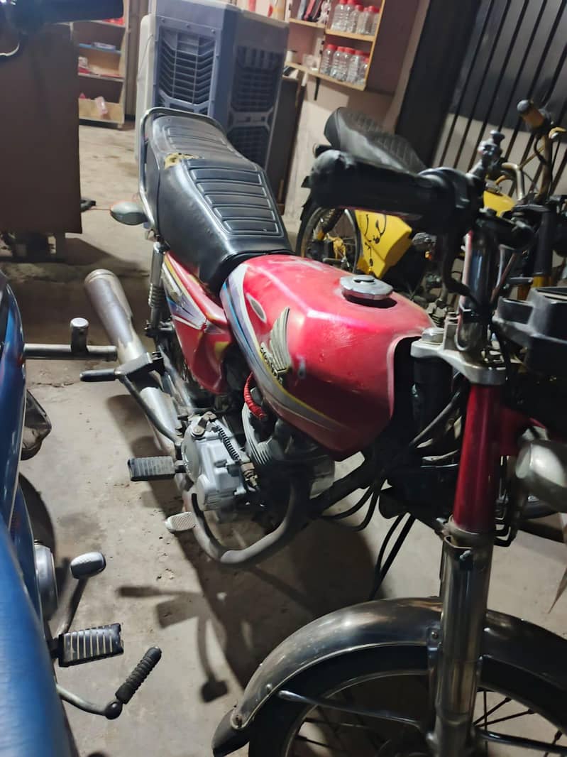Cg 125 2011 model 4