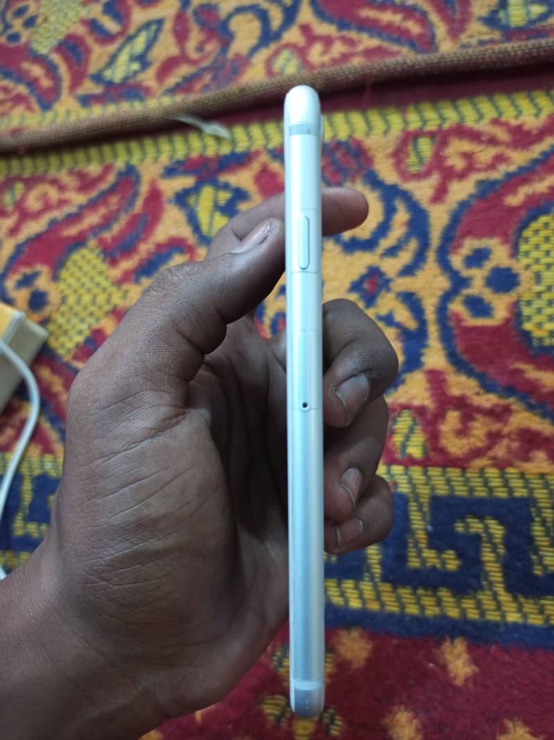 IPHONE 8 Scratchless piece 6