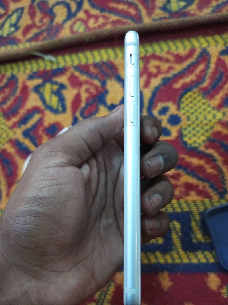 IPHONE 8 Scratchless piece 7