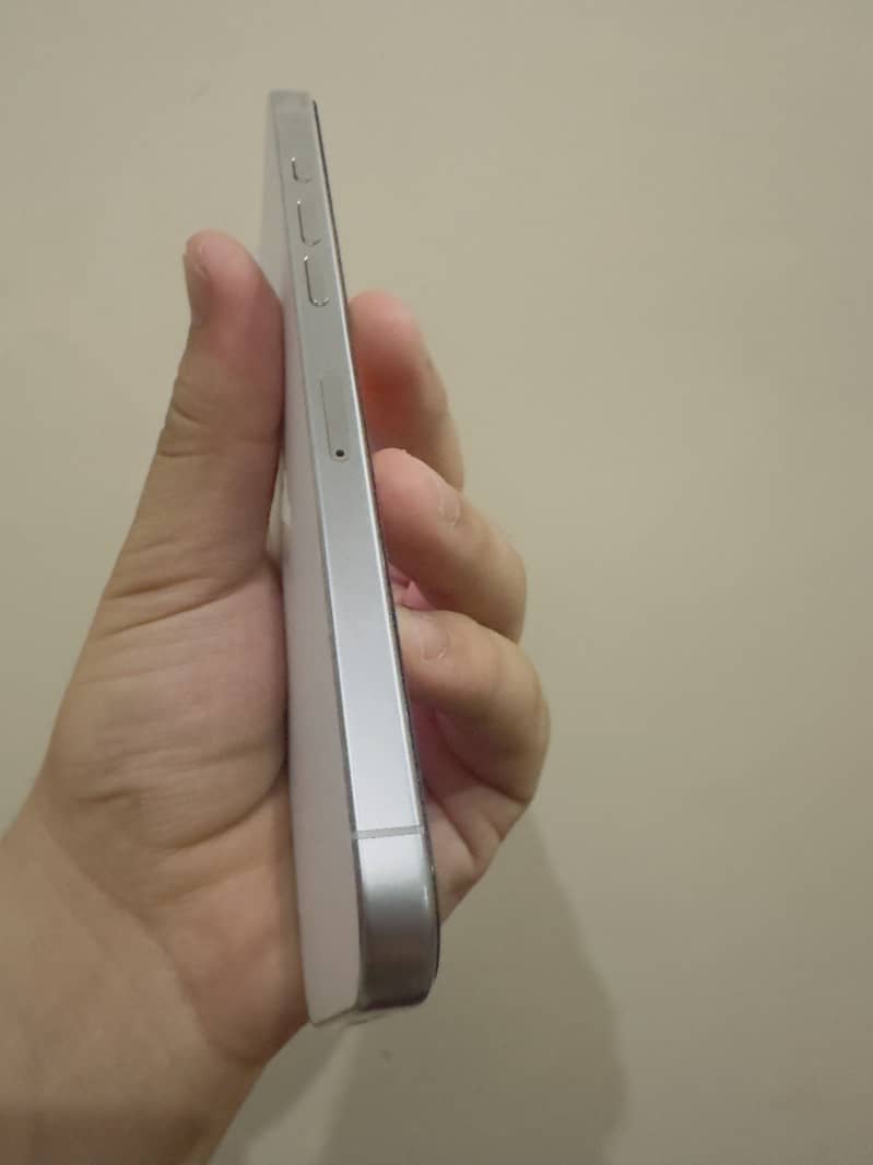 iPhone 16 pro max 5