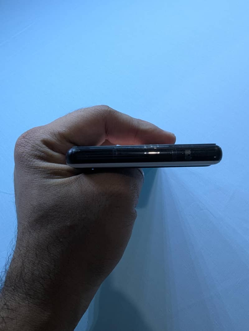 Google Pixel 6A 3