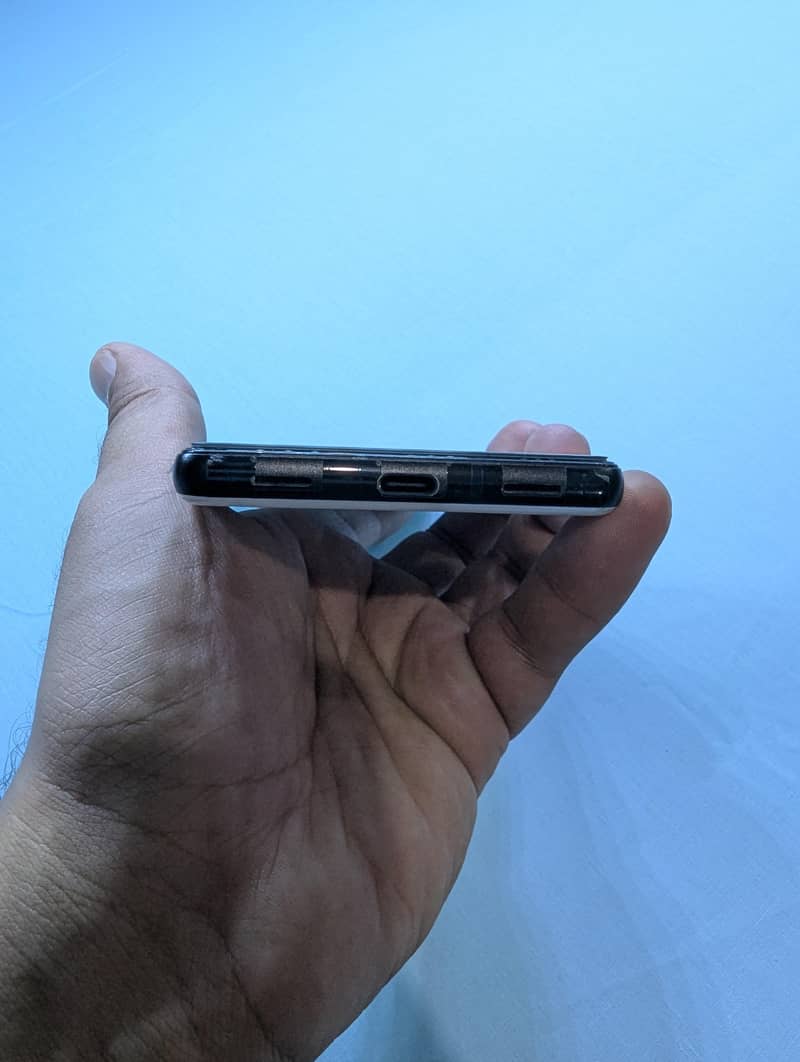 Google Pixel 6A 4
