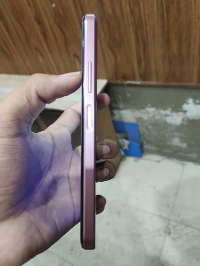 4/128 charger sath ni ha box ha