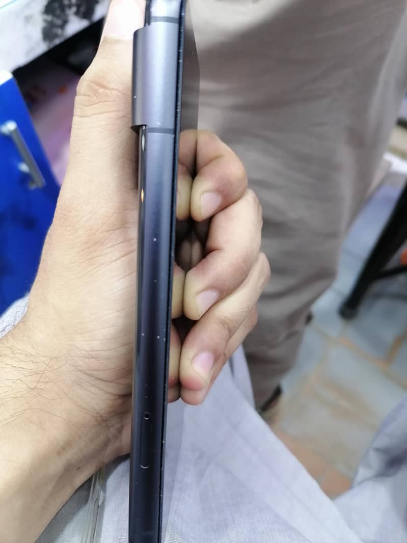 Google Pixel 8 3