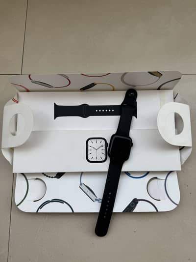 Apple Watch Series 7 45 mm Complete Box