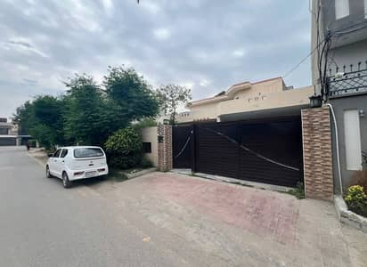 Fair-Priced 30 Marla House Available In Safari Town