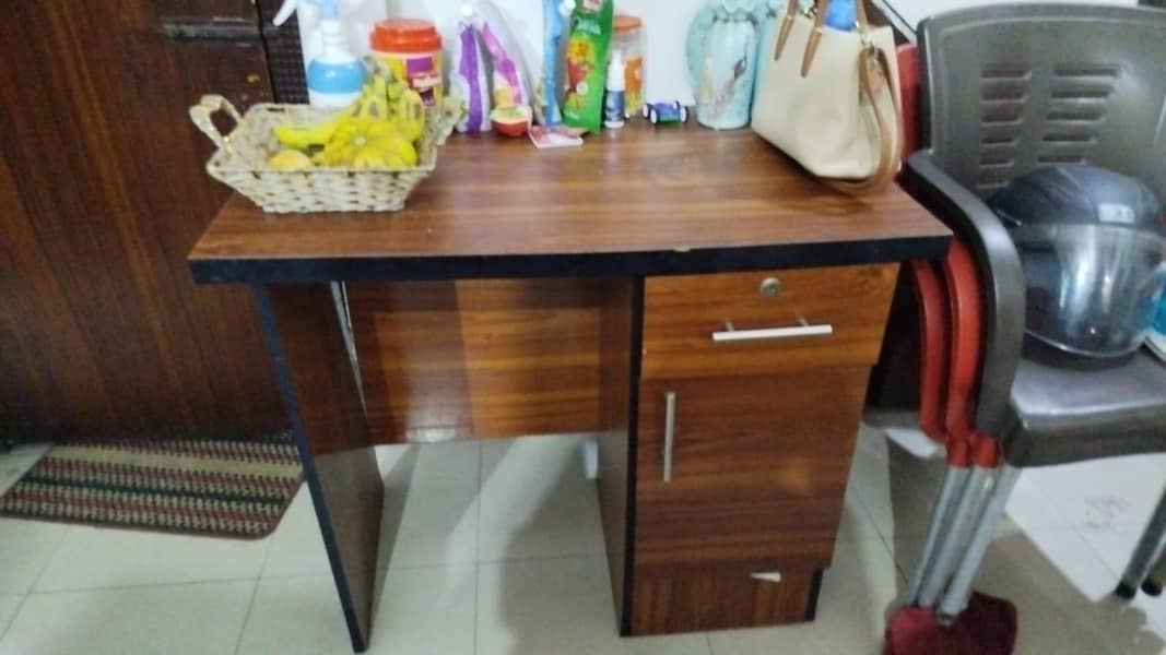 brand new study table 2