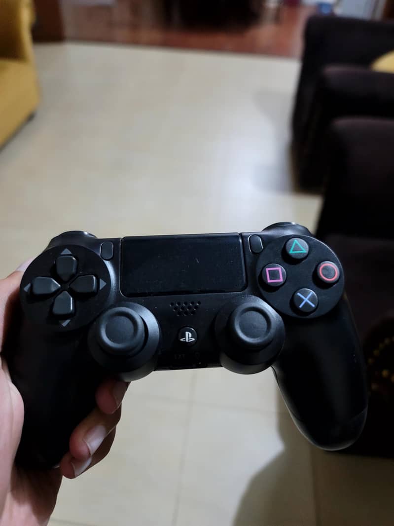 Playstation 4 controller 0