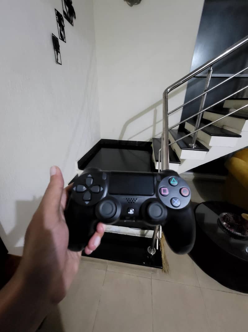 Playstation 4 controller 1