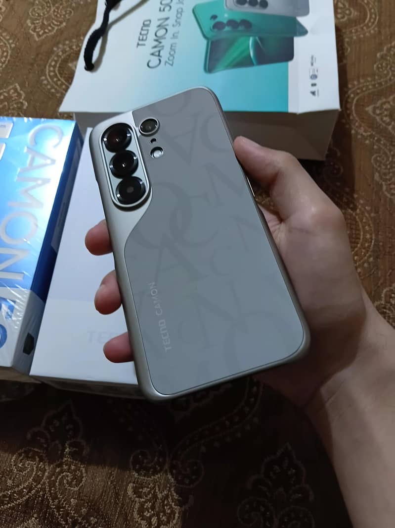 TECNO CAMON 50 PRO 2