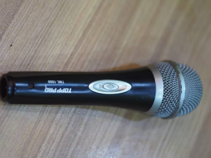 Microphone good condition 4