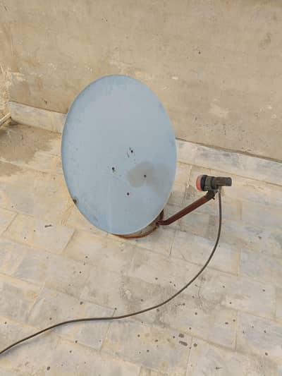 DISH ANTENNA WITH RECEIVER COMPLETE