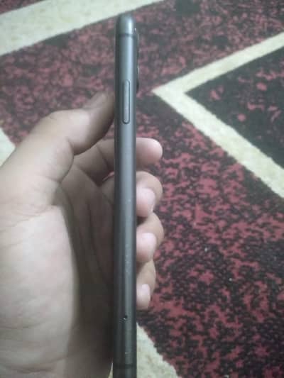 Selling my iphone 11 great deal for apple user