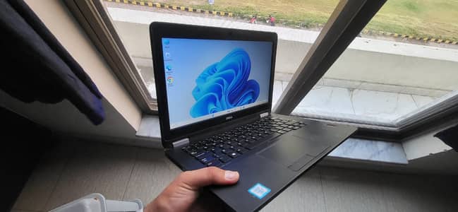 Dell E7270 | Core i7 6th Gen | 8GB RAM | 256GB SSD | 03194959121