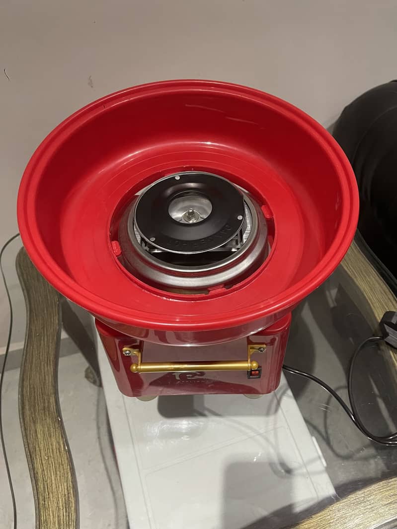 Cotton Candy Maker 1