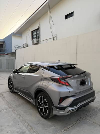 Toyota CHR G-LED 2017 | 2021 B2B Original Excellent Condition