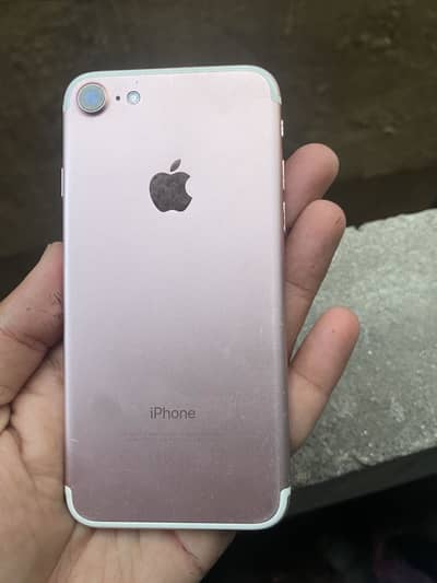 Iphone 7. PTA.