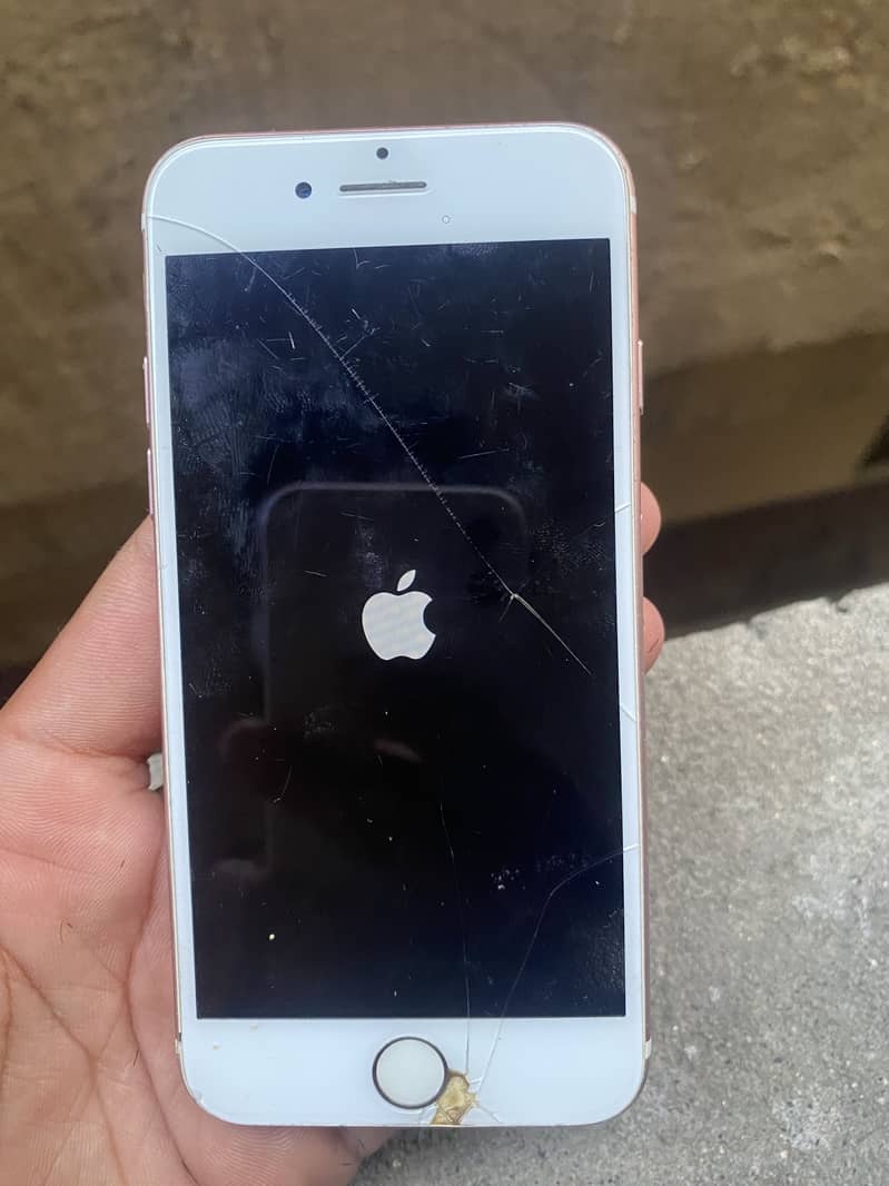 Iphone 7. PTA. 1
