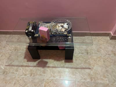 urgent sale sofa set and table