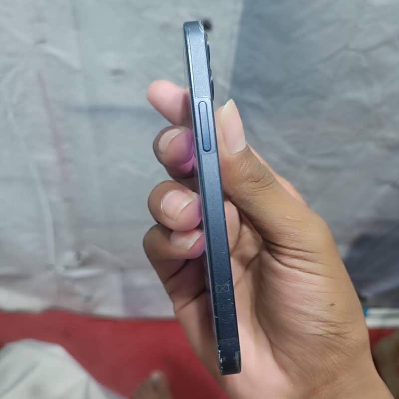 iPhone 12 mini 1