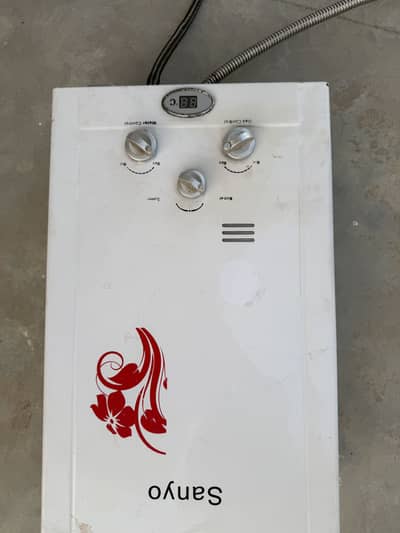 Sanyo Gas Geyser