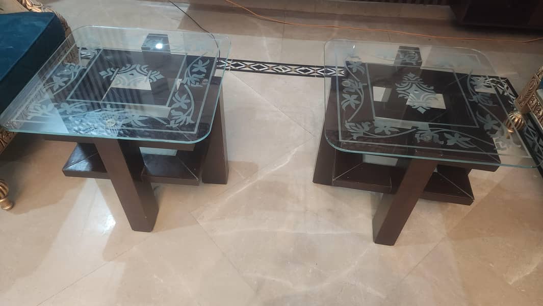 tables 0