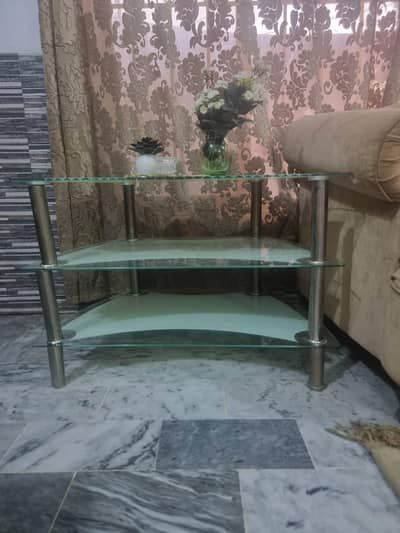 Side Table available for sale in Chaklala Scheme 3 Rawalpindi.