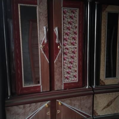 almirah for sale