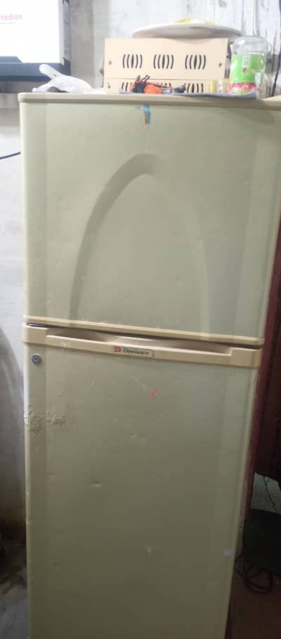 Medium size dawlance fridge