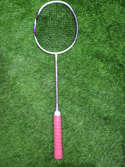 Brand new yonex astrox 66 [30lbs)