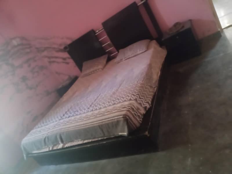 king size bed 3